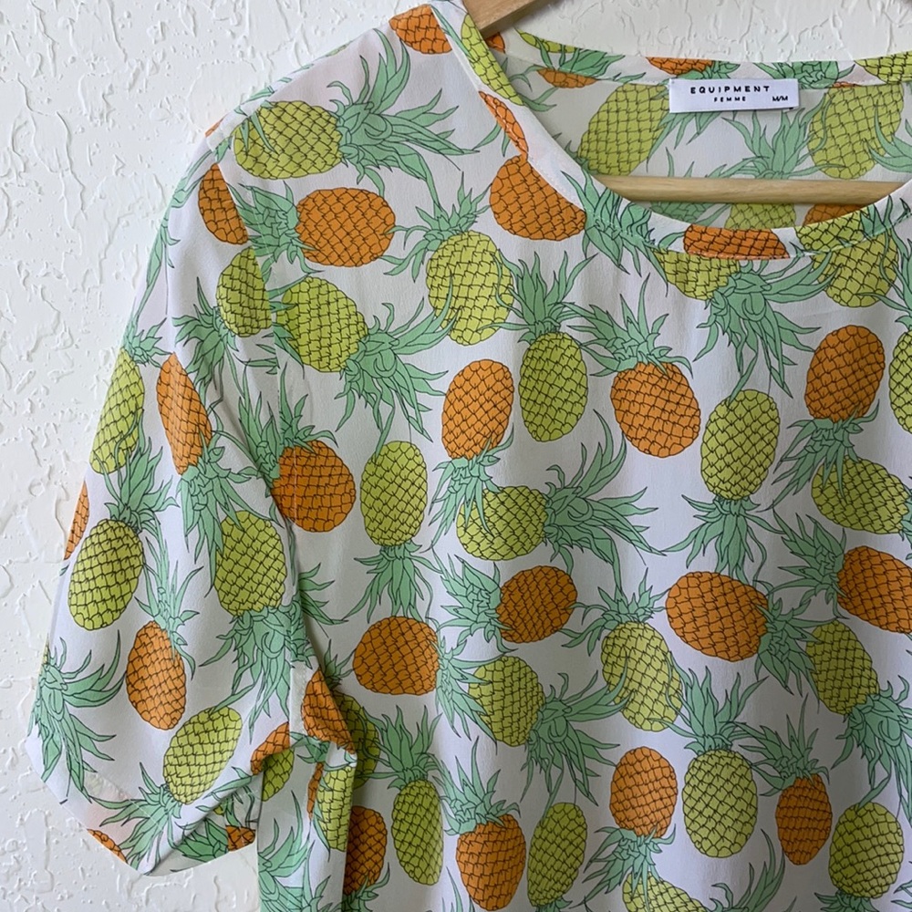 NWOT NEVER WORN Pineapple Print Silk Blouse in White, Yellow, Green, Orange